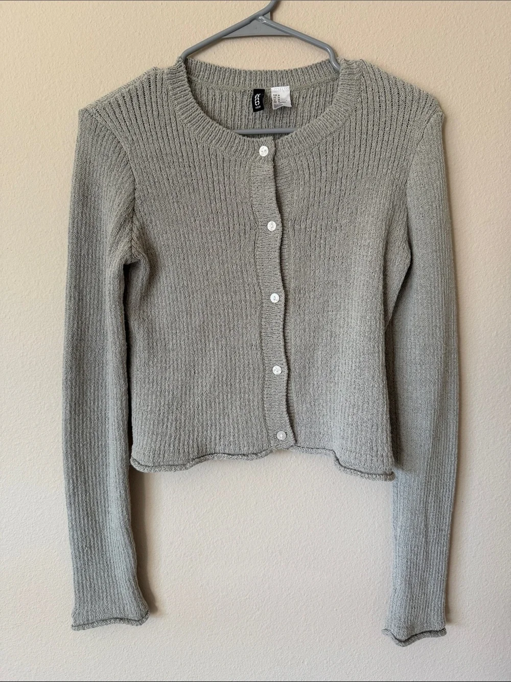 H&M Light Green Ribbed Cropped Button Cardigan - Picture 2 of 5